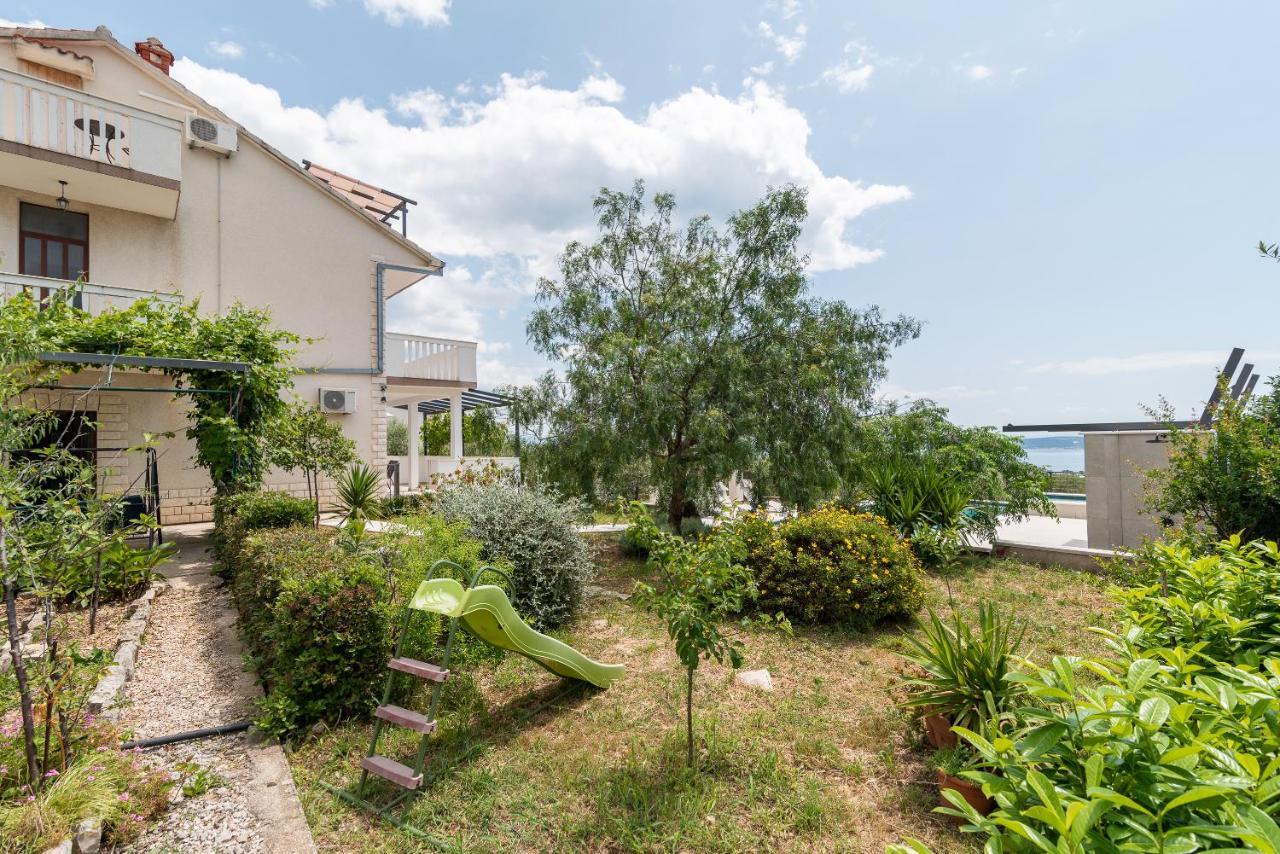 Apartments Dobrila Kaštel Novi Exteriér fotografie